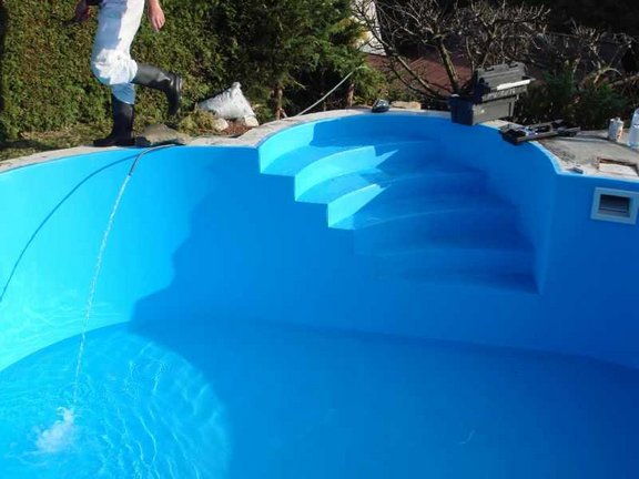 pool-treppe-form-12.jpg 