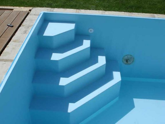 pool-treppe-form-3.jpg 