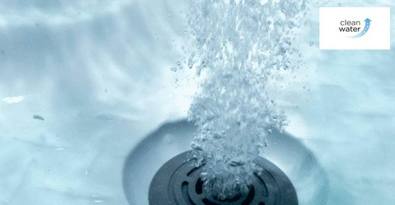 aquavia-spa-whirlpool-mit-ozon.jpg 